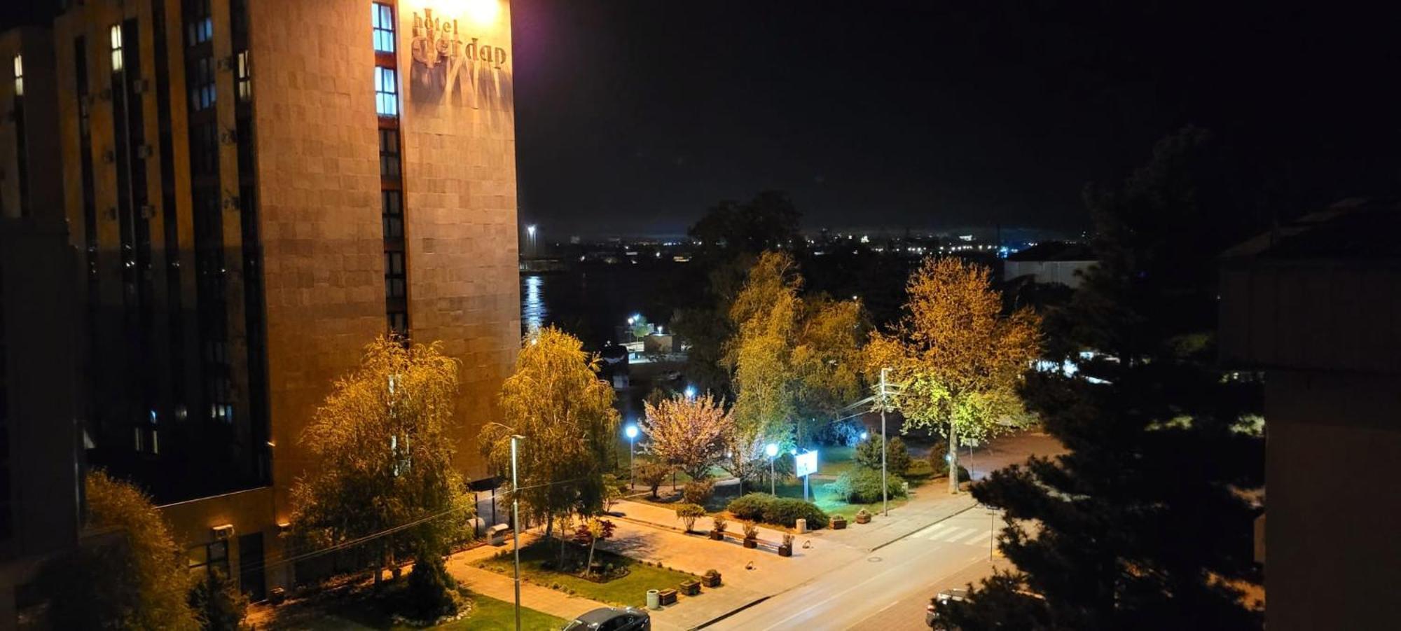 Todor Apartmani Kladovo Exterior foto