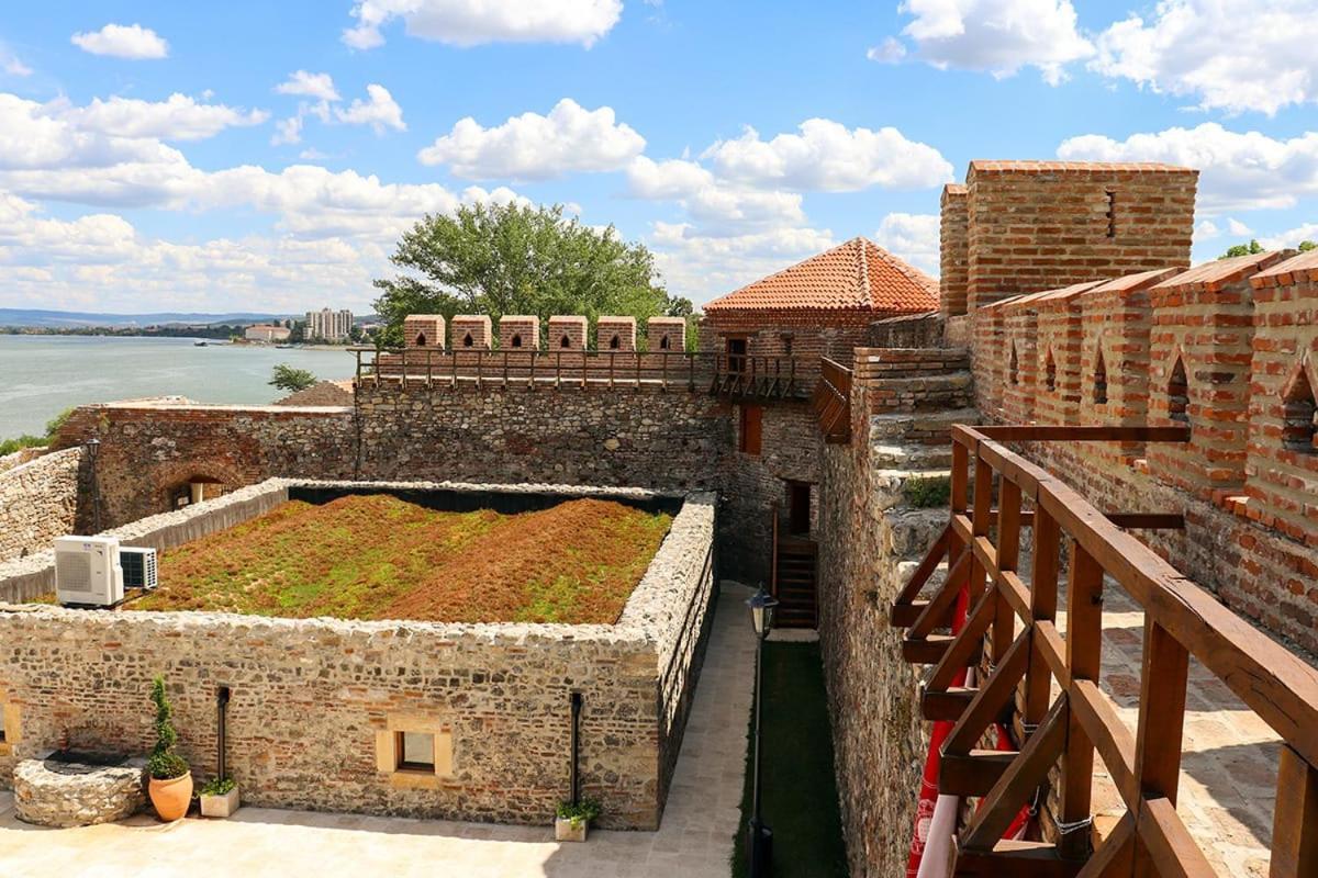 Todor Apartmani Kladovo Exterior foto